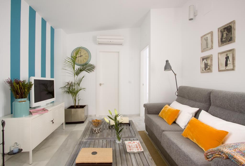 Apartamentos Plaza Pilatos เซบีญา ภายนอก รูปภาพ