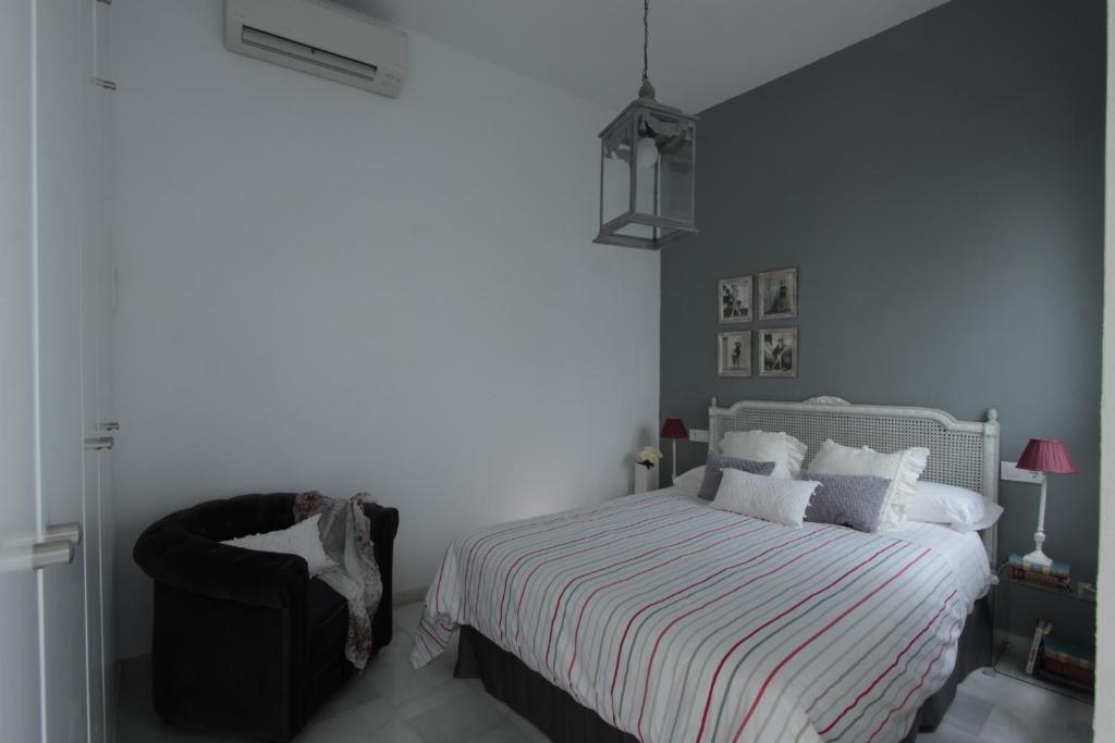 Apartamentos Plaza Pilatos เซบีญา ภายนอก รูปภาพ